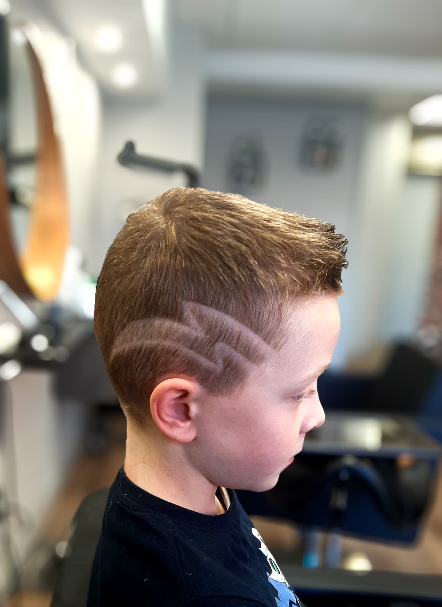 Coupe court graphique